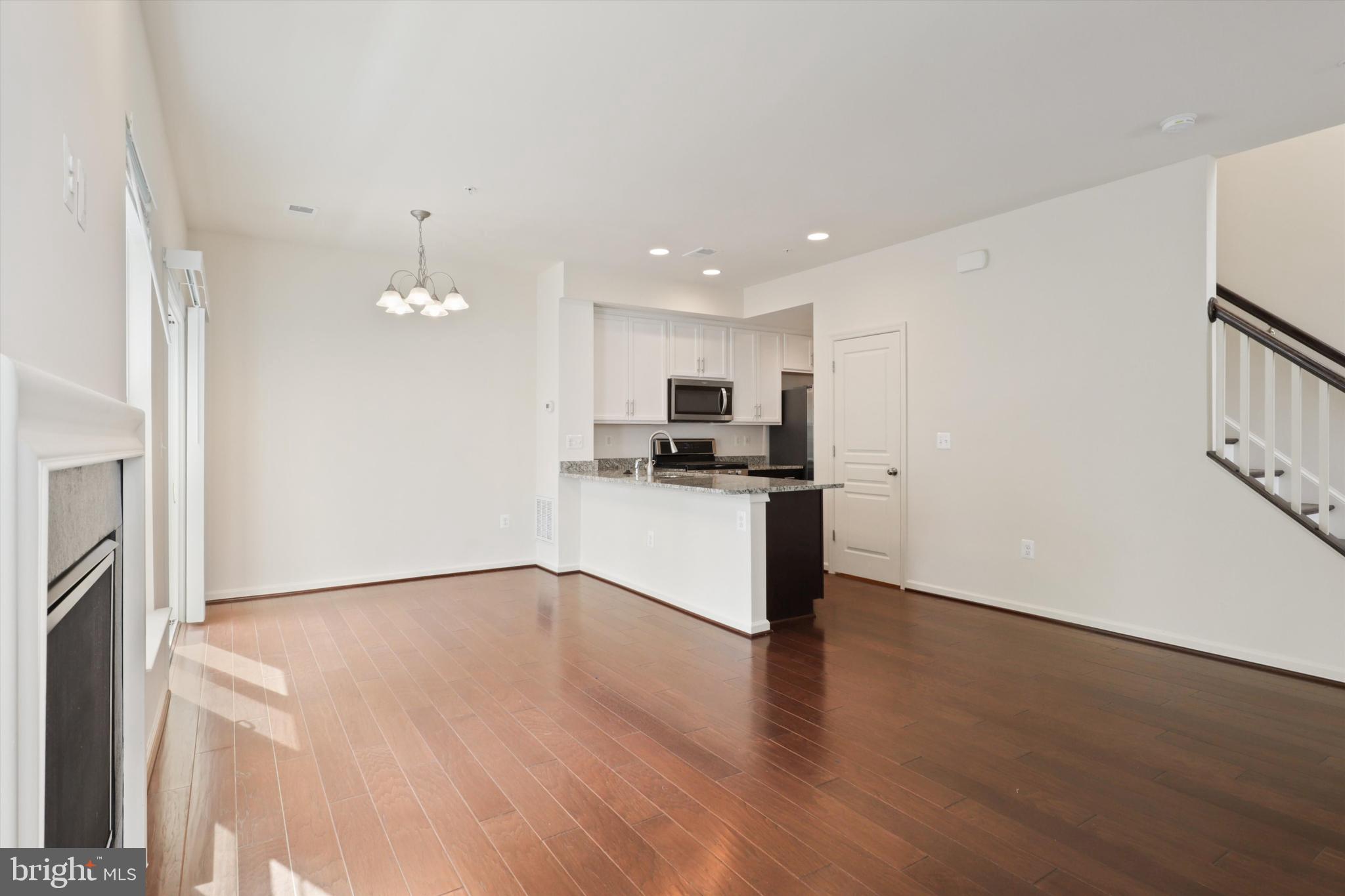 POTOMAC CREST - Residential Lease