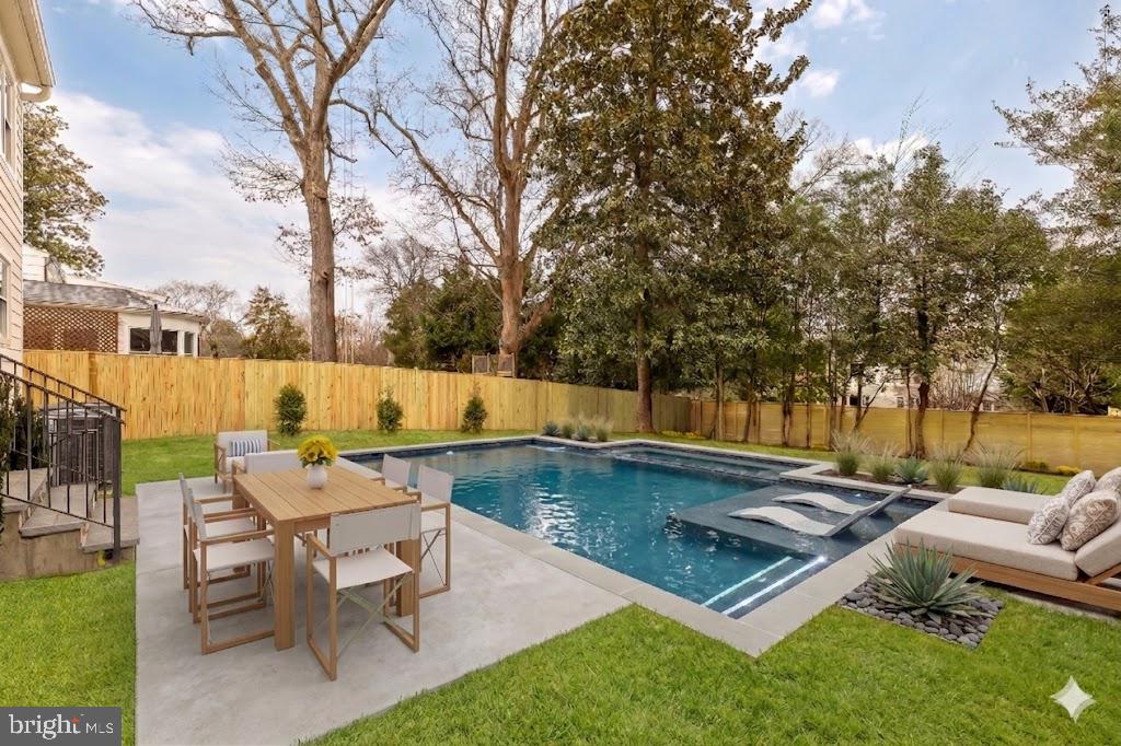 SPRING VALLEY - Residential
