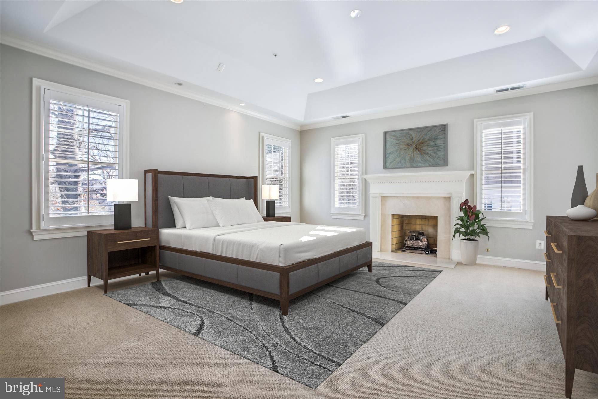 LYON HILL - Residential