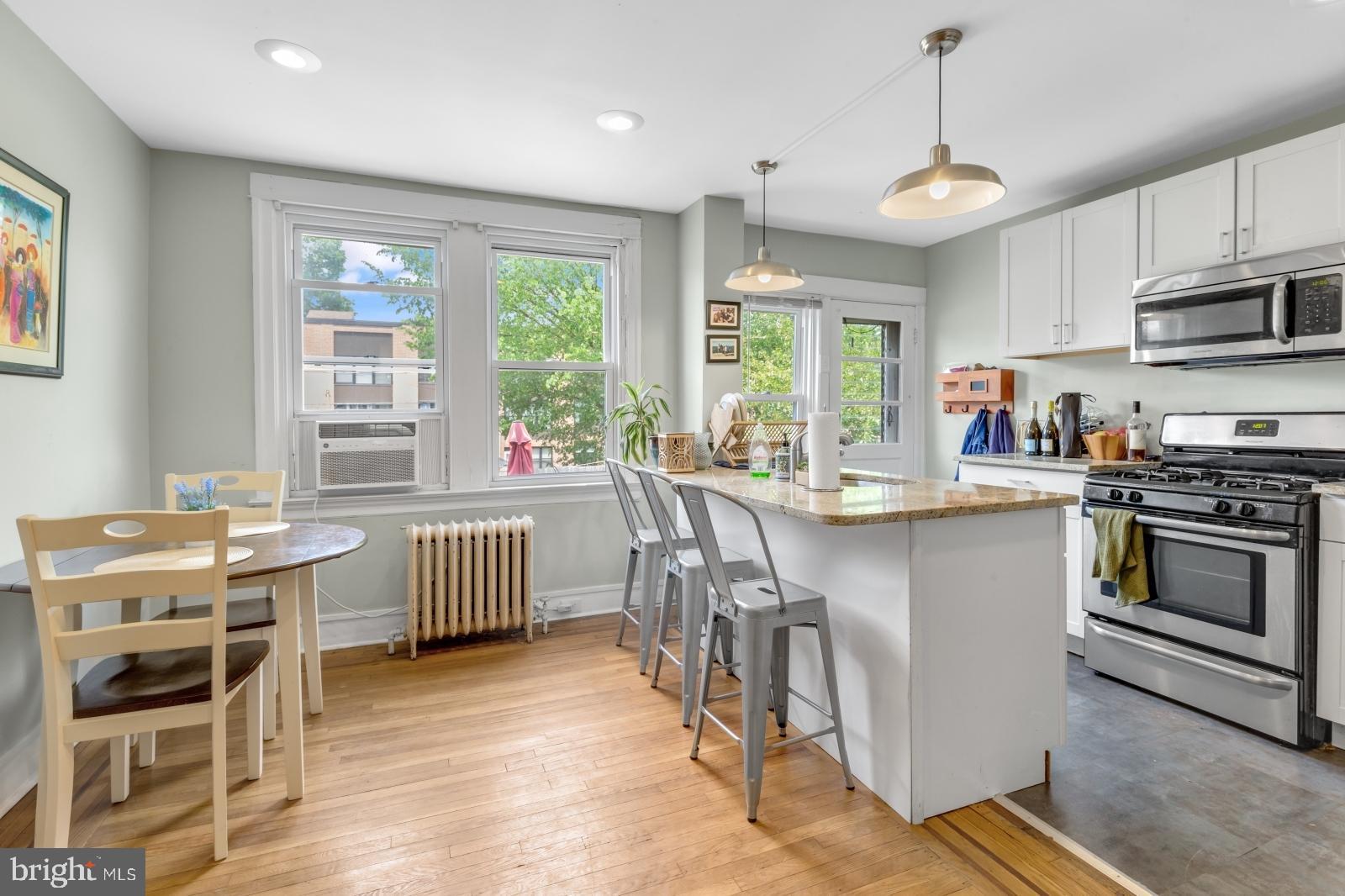ROXBOROUGH - Residential Lease