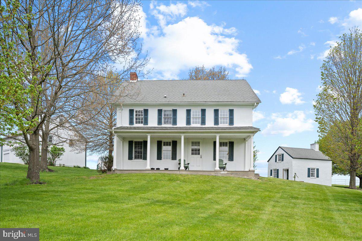 KINTNERSVILLE - Land