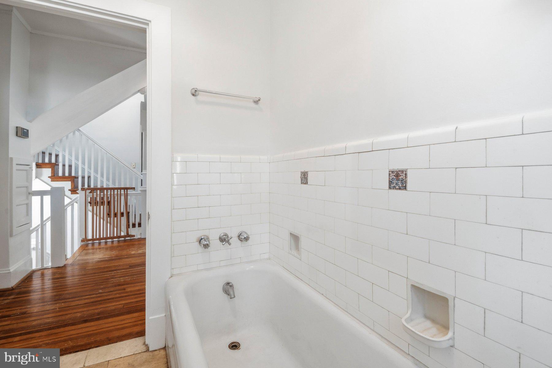 EDEN TERRACE - Residential