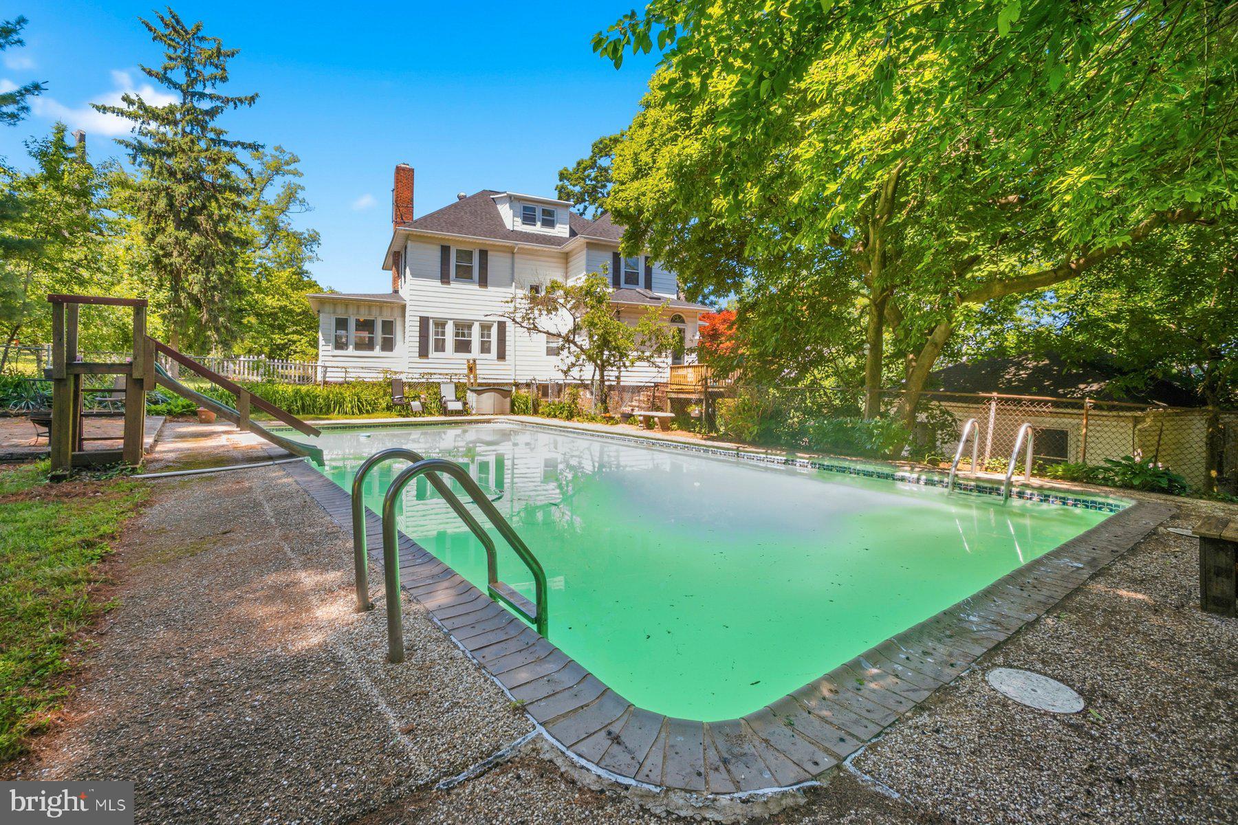 EDEN TERRACE - Residential