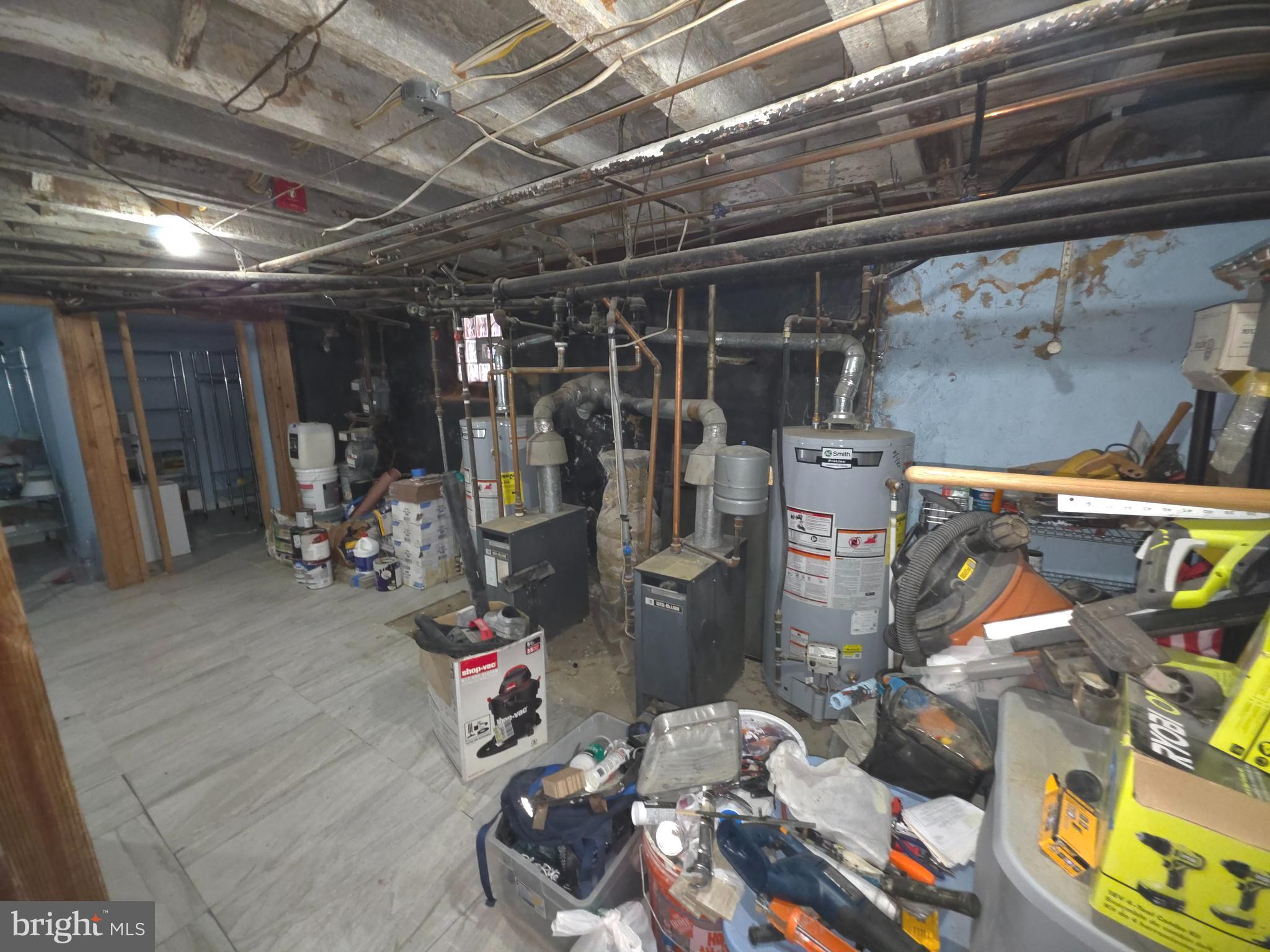 WEST OAK LANE - Residential Income