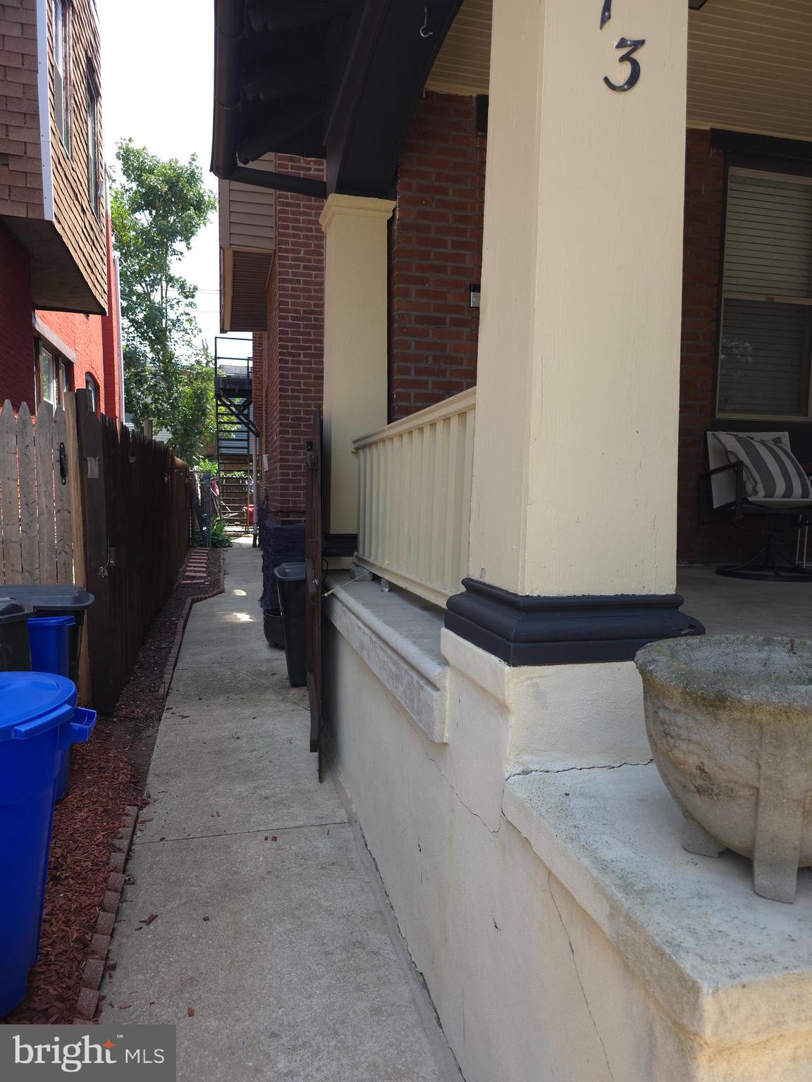 WEST OAK LANE - Residential Income