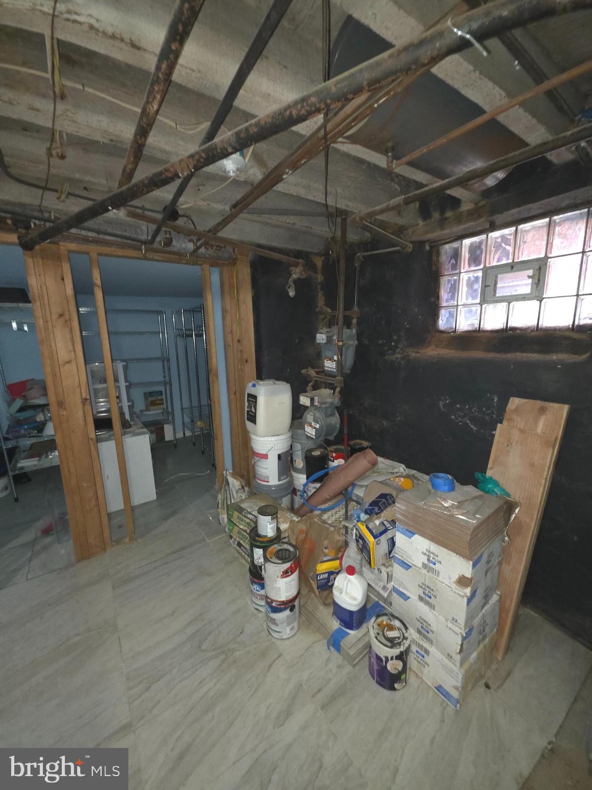 WEST OAK LANE - Residential Income