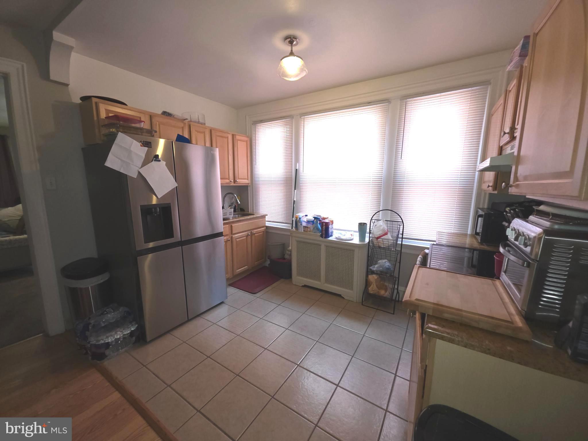 WEST OAK LANE - Residential Income