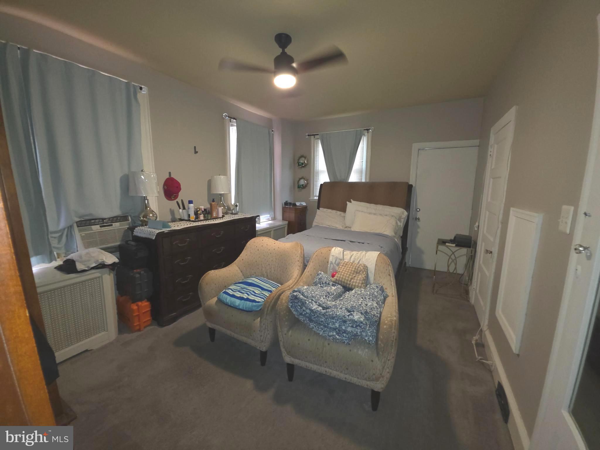 WEST OAK LANE - Residential Income