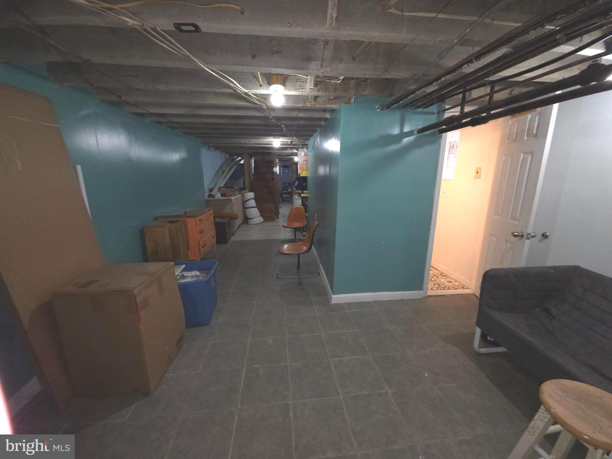 WEST OAK LANE - Residential Income