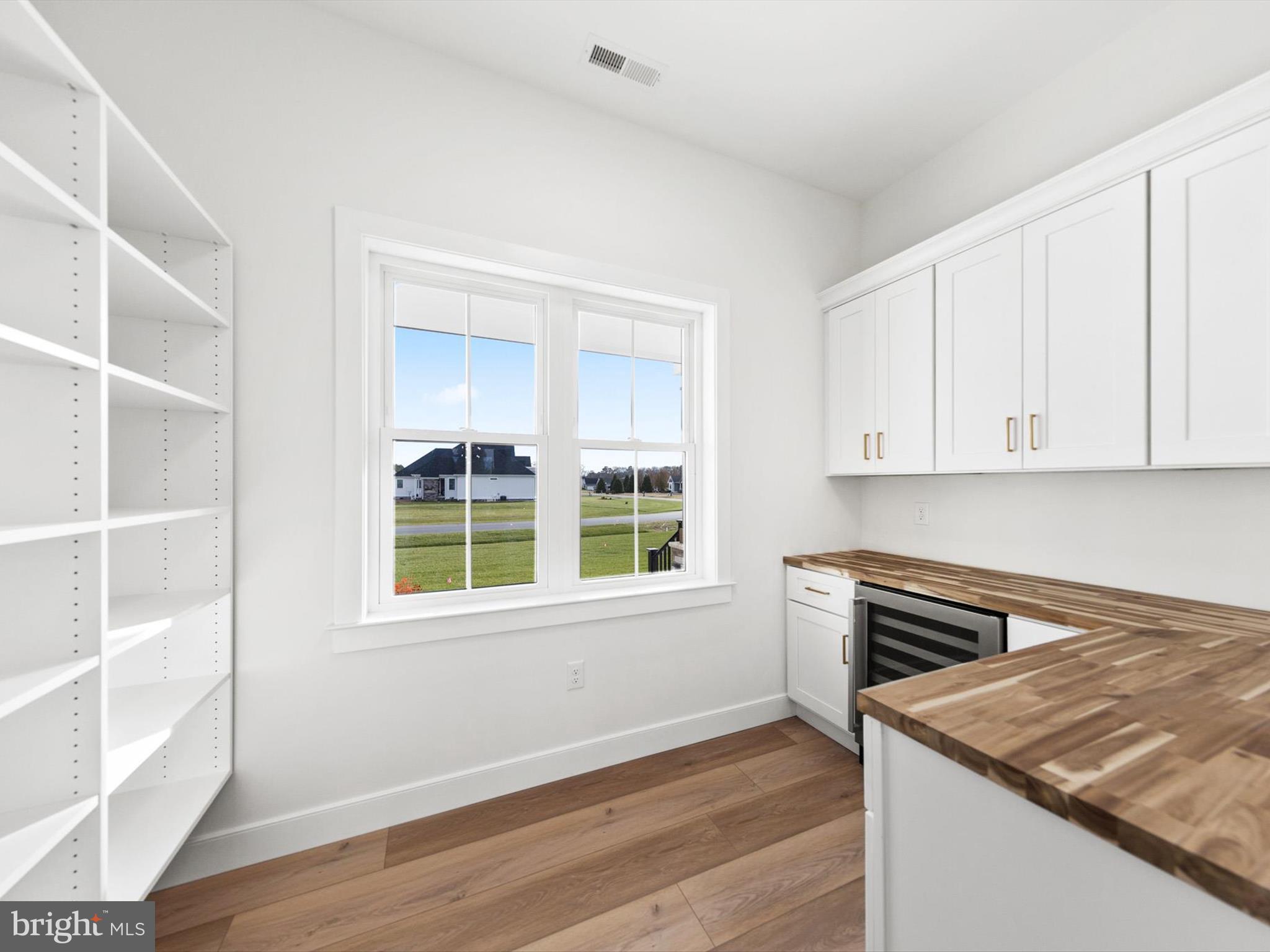 KINGSTON RIDGE - Residential
