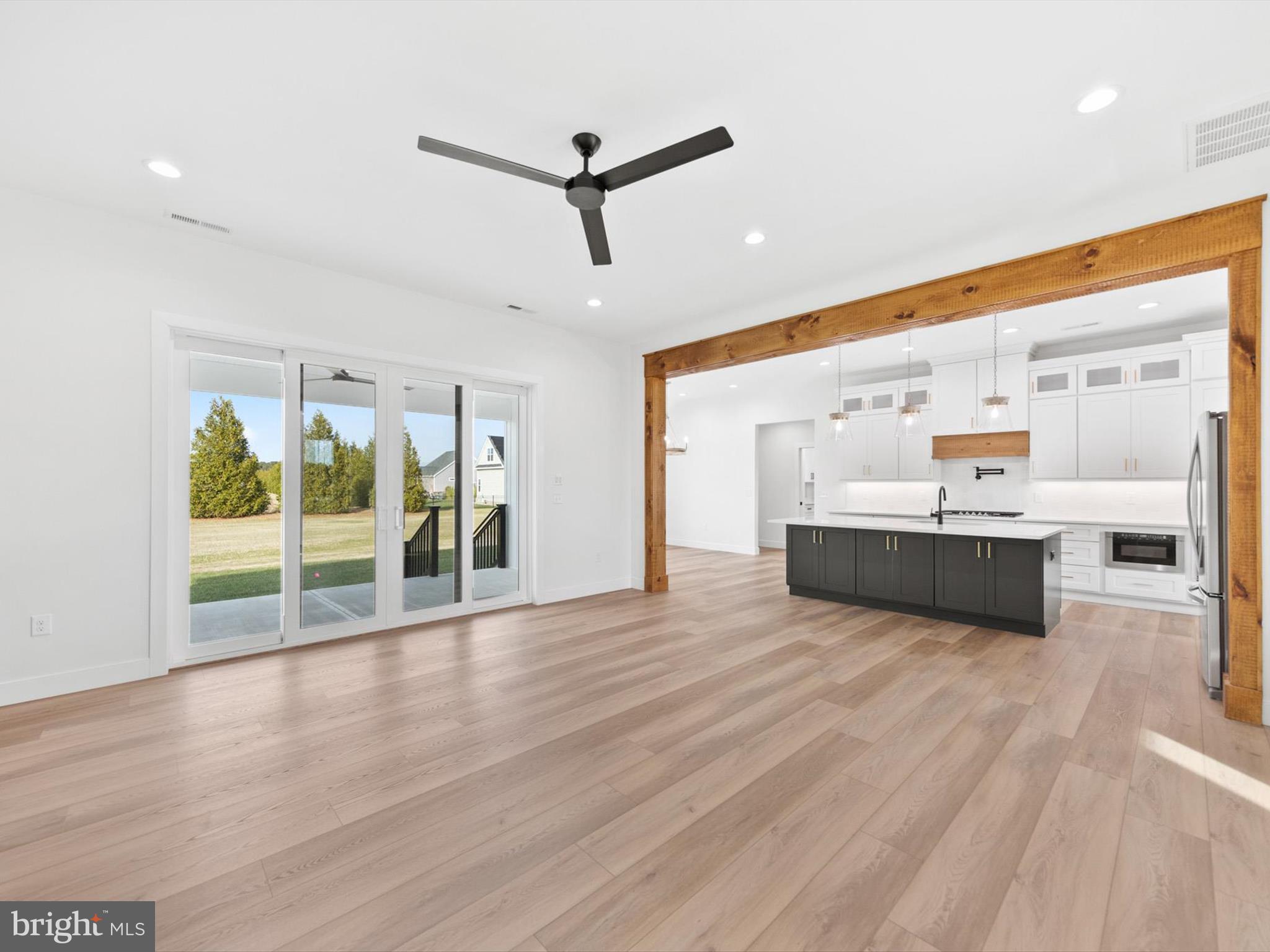 KINGSTON RIDGE - Residential