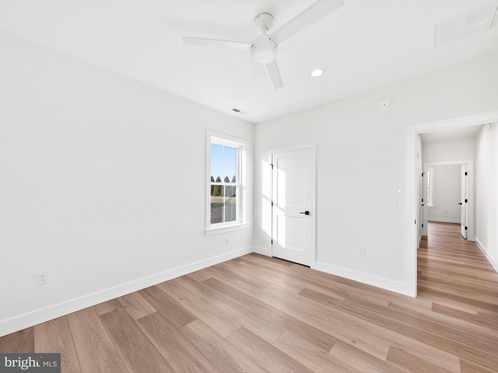 KINGSTON RIDGE - Residential