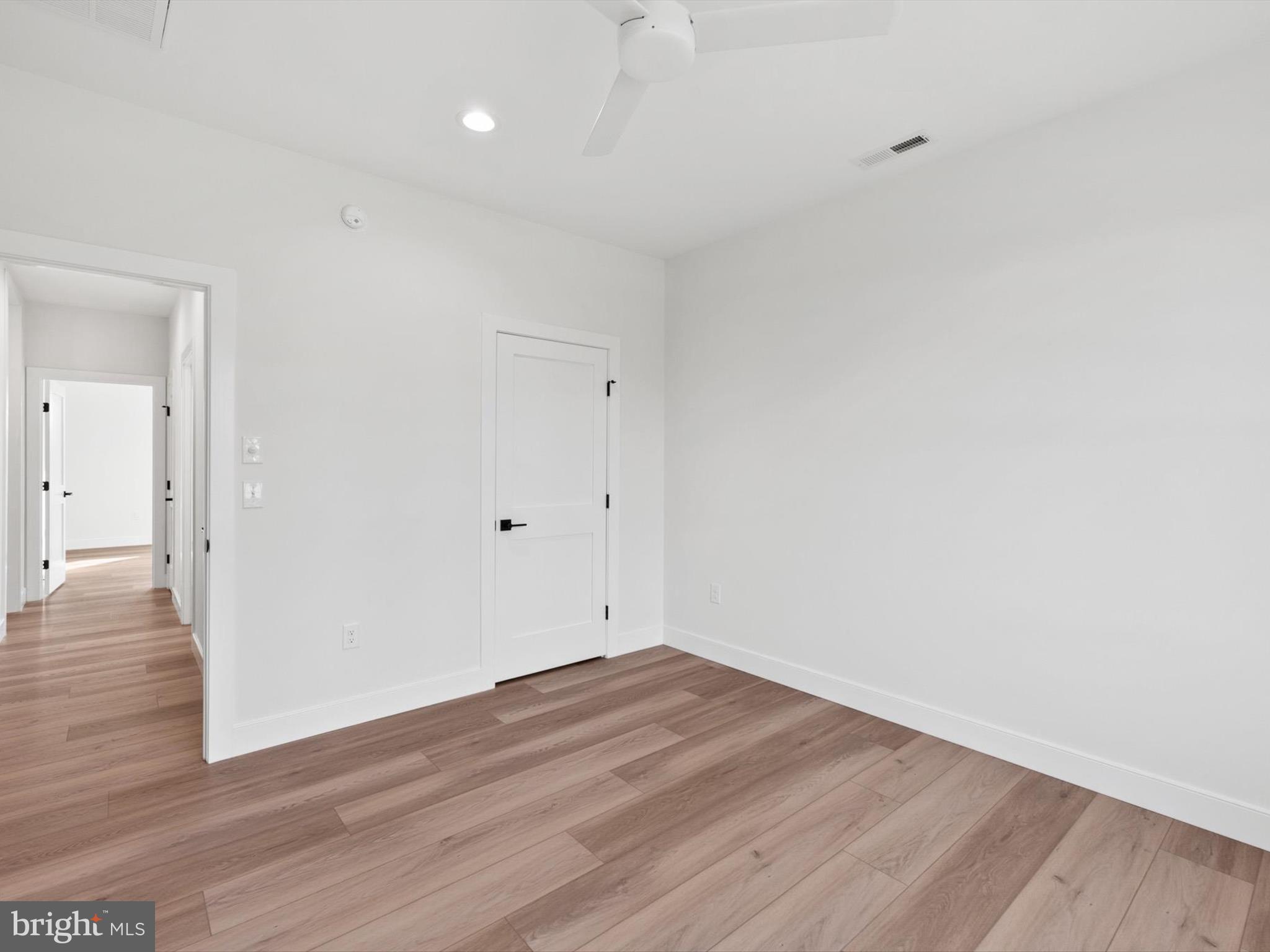 KINGSTON RIDGE - Residential