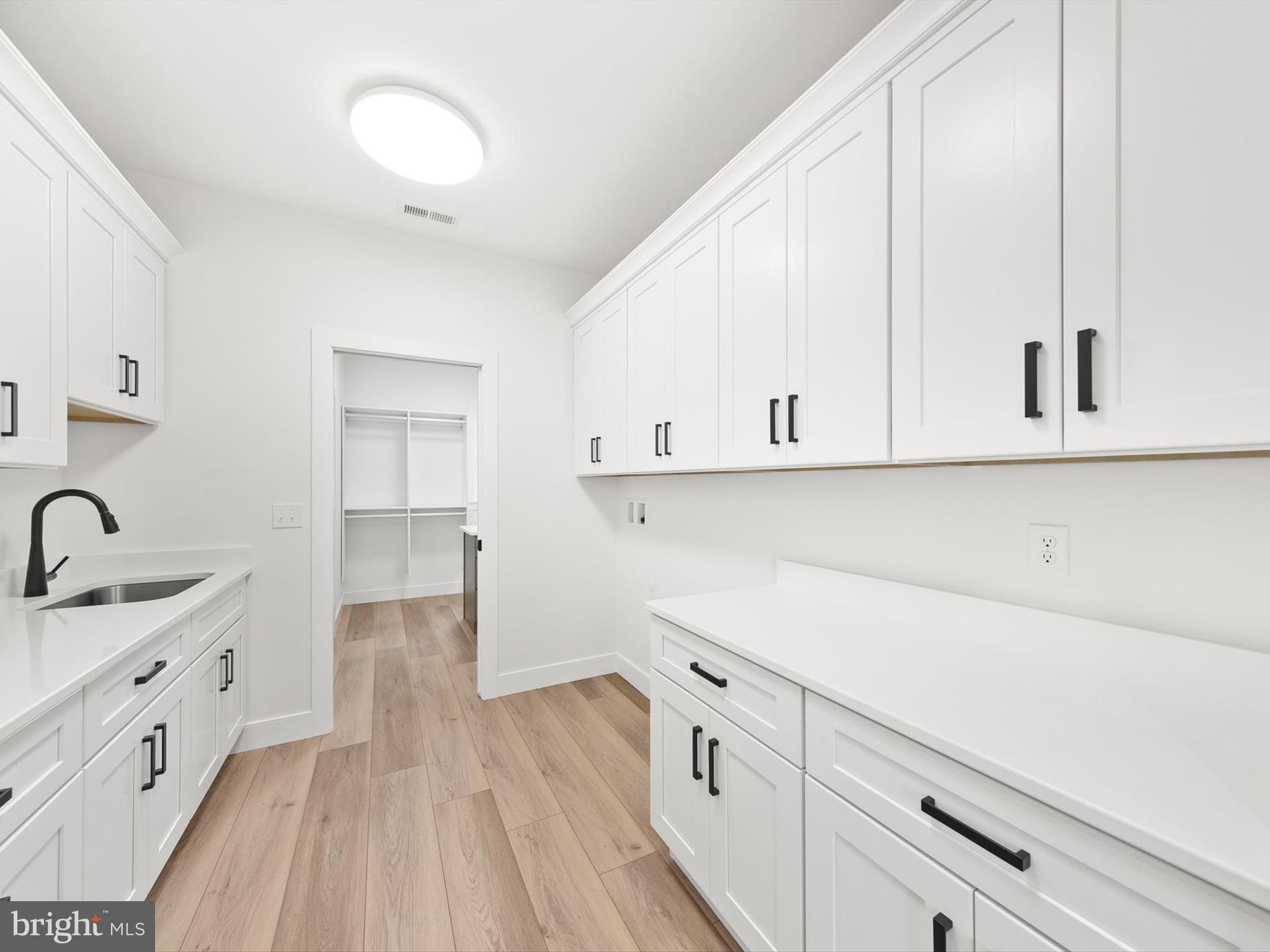 KINGSTON RIDGE - Residential