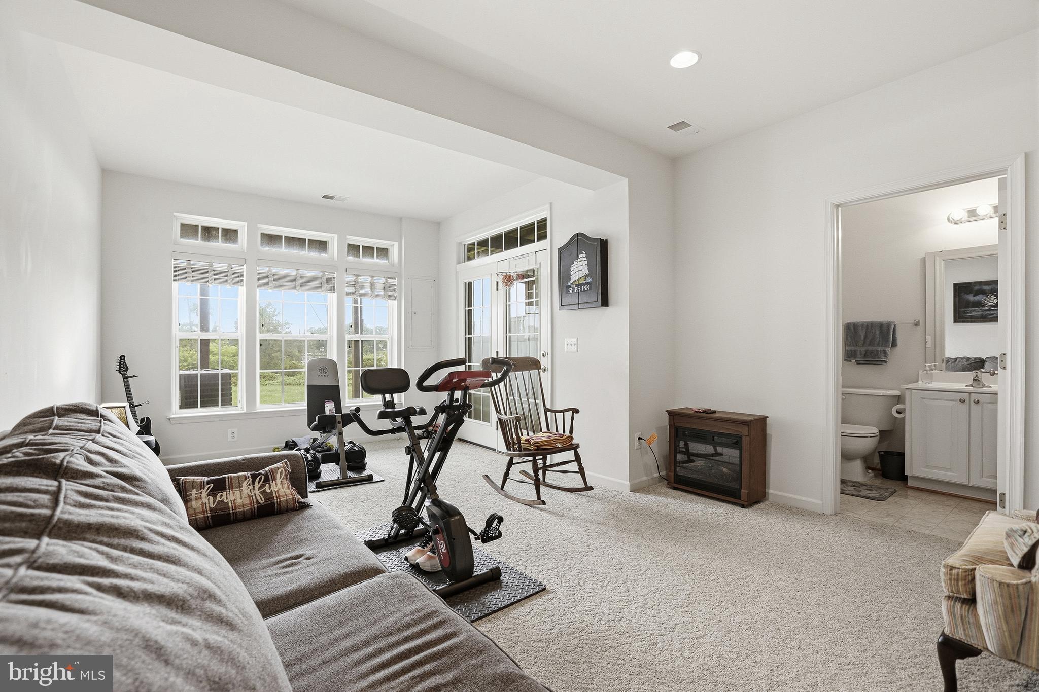 MONROE POINT - Residential