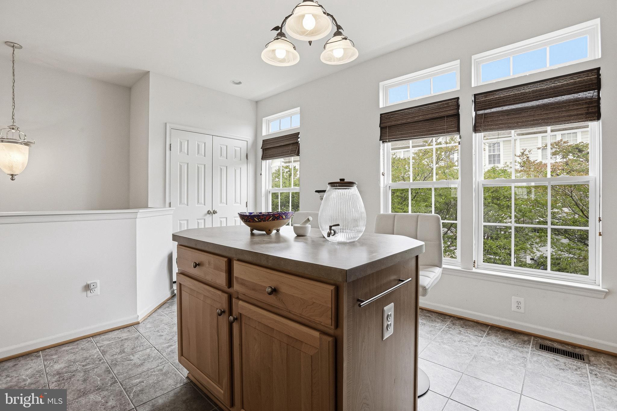 MONROE POINT - Residential