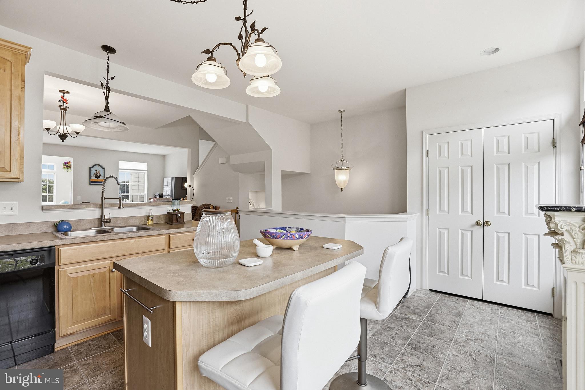 MONROE POINT - Residential