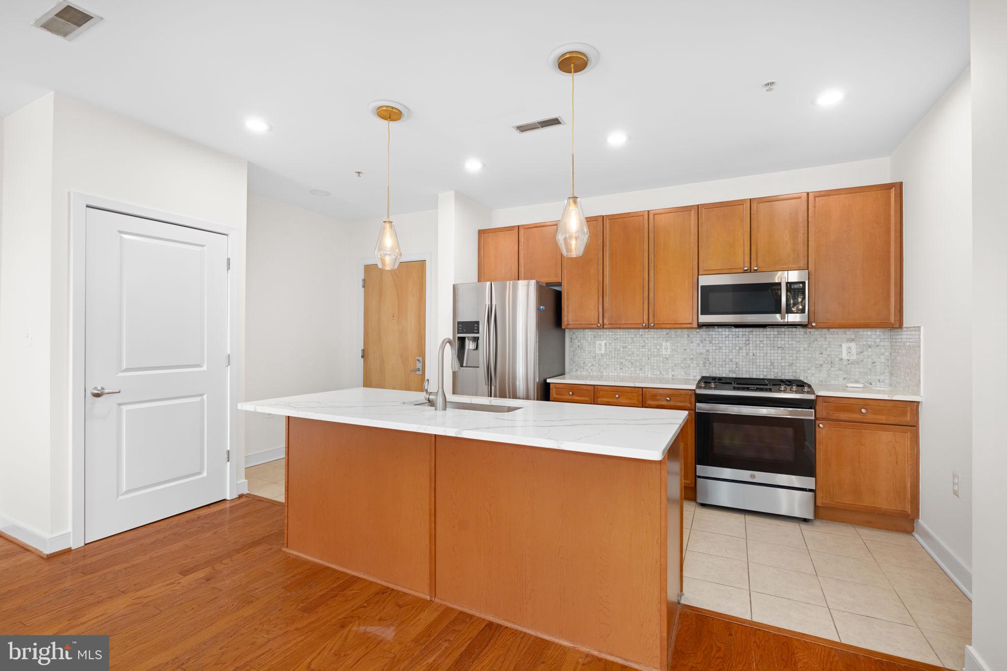 THE PRESTON - Residential