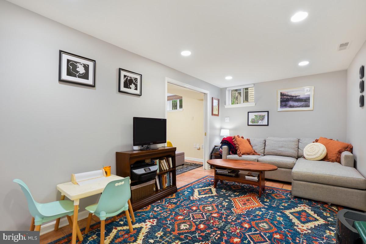 TAKOMA PARK - Residential