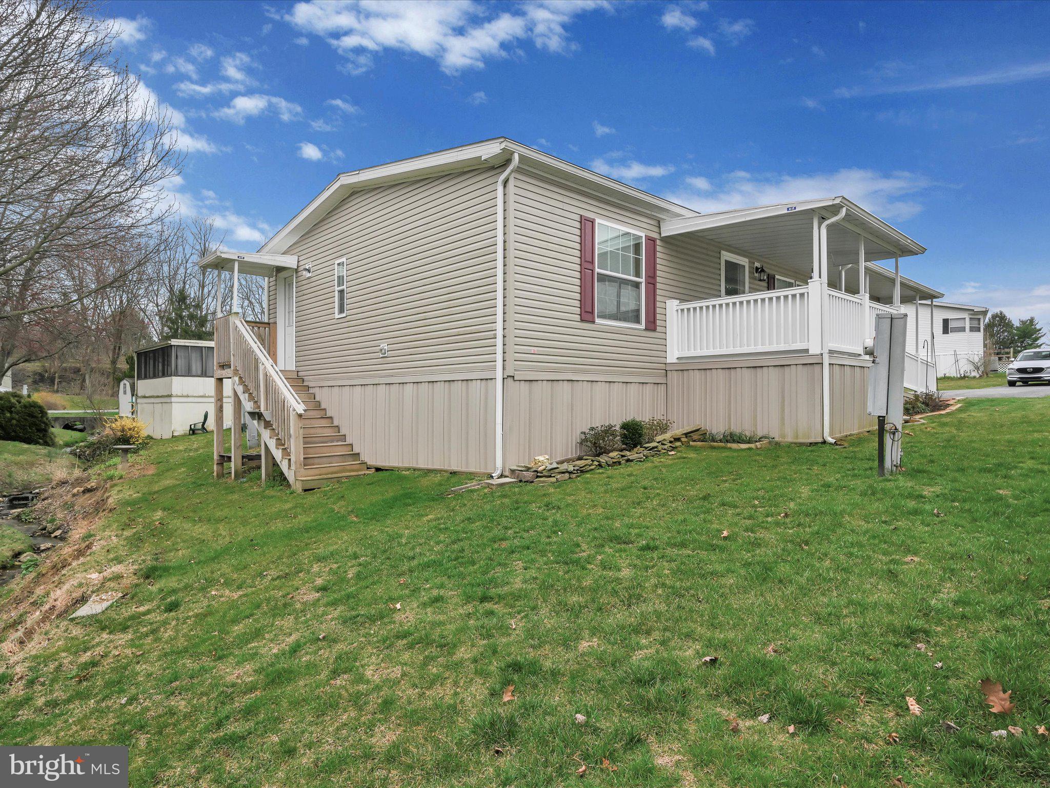 WINCHESTER MEADOWS - Residential