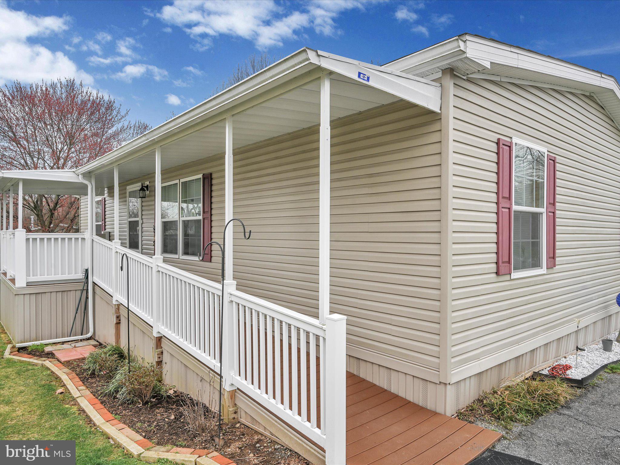 WINCHESTER MEADOWS - Residential