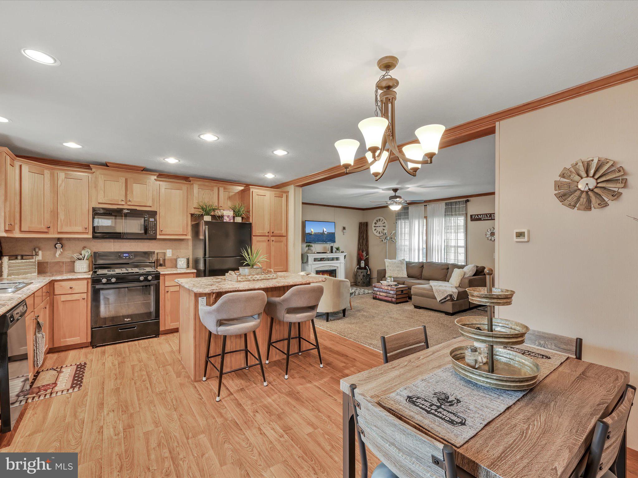 WINCHESTER MEADOWS - Residential