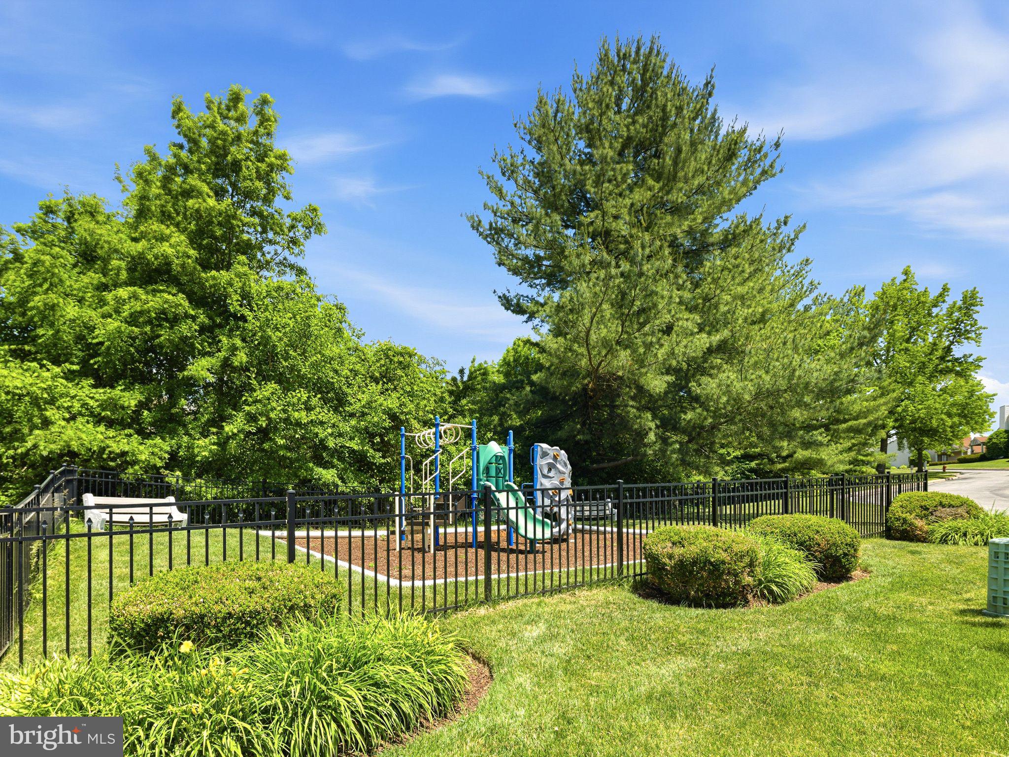 WESTRIDGE ESTATES - Residential