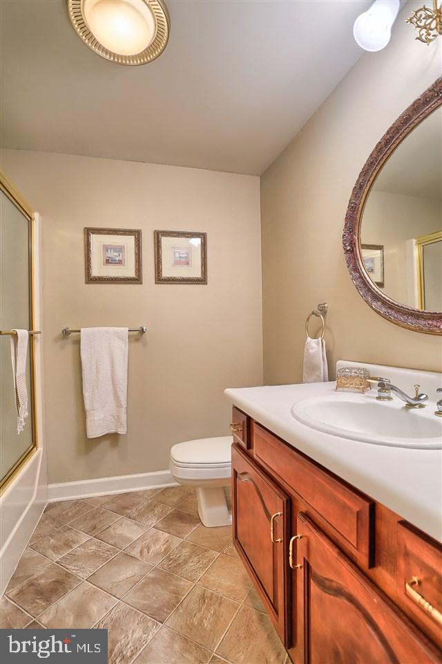 THE CREST - Residential