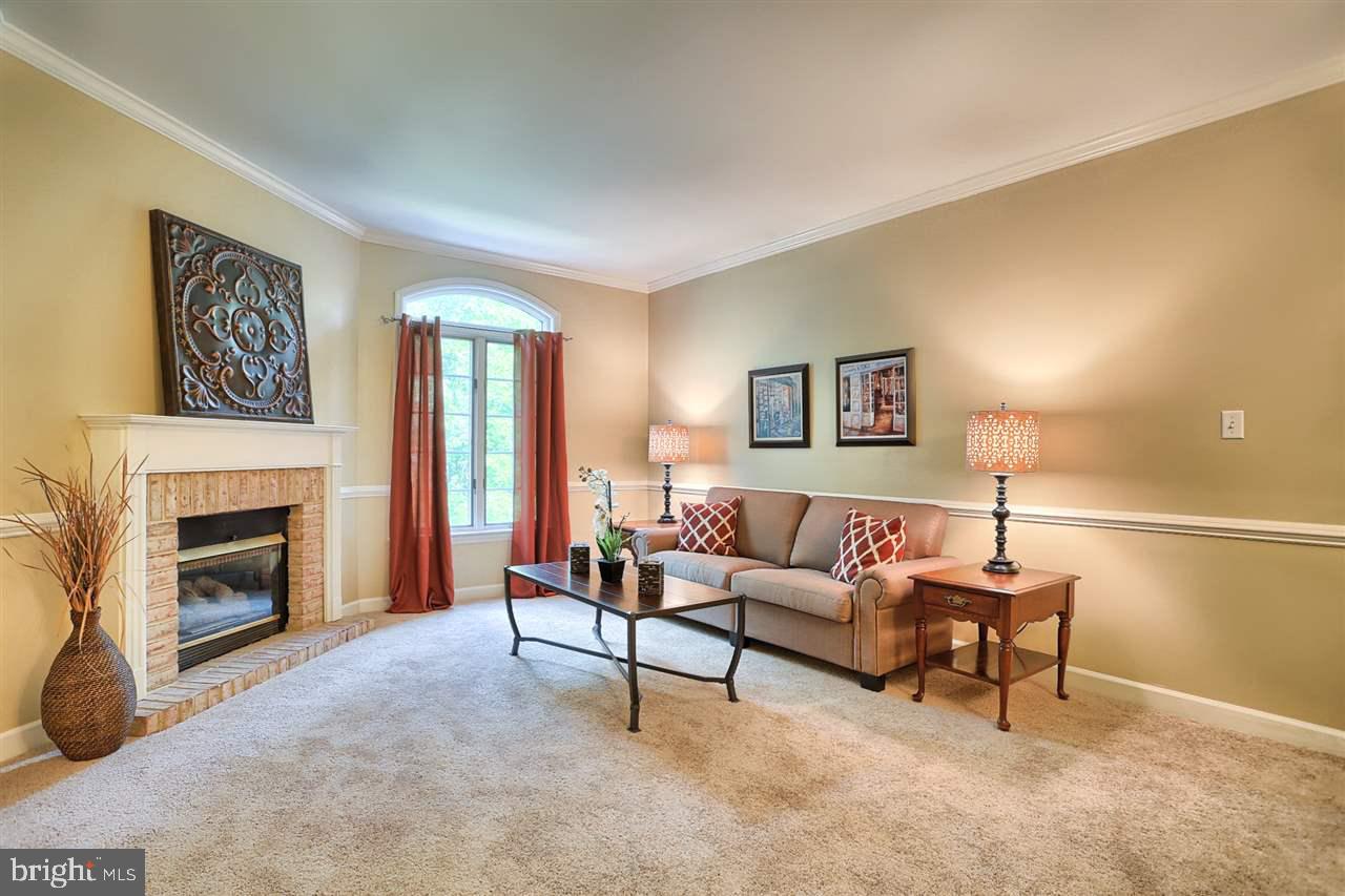 THE CREST - Residential