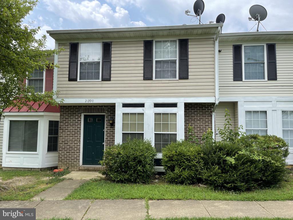 WESTBURY - Residential