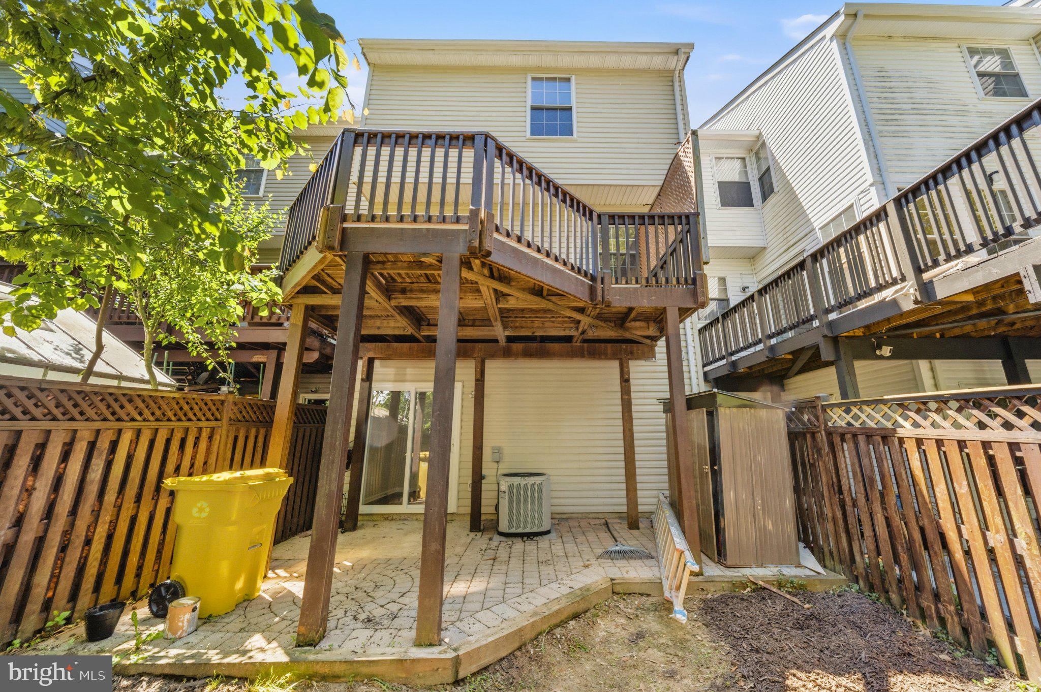 CARRIAGE PINES - Residential