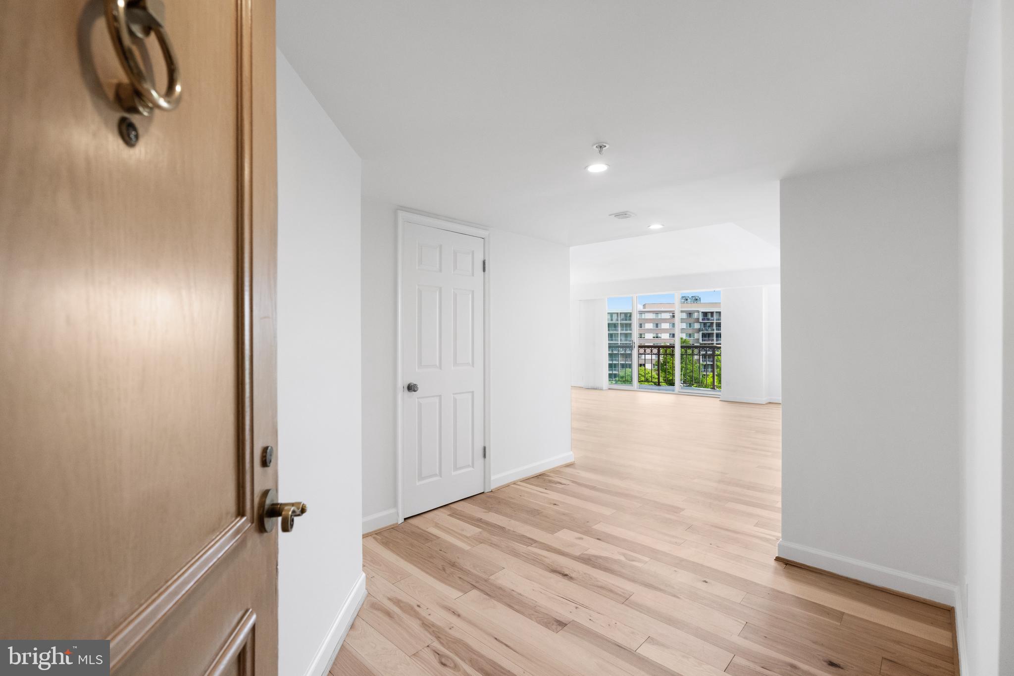 MADISON PARK CONDOMINIUMS - Residential