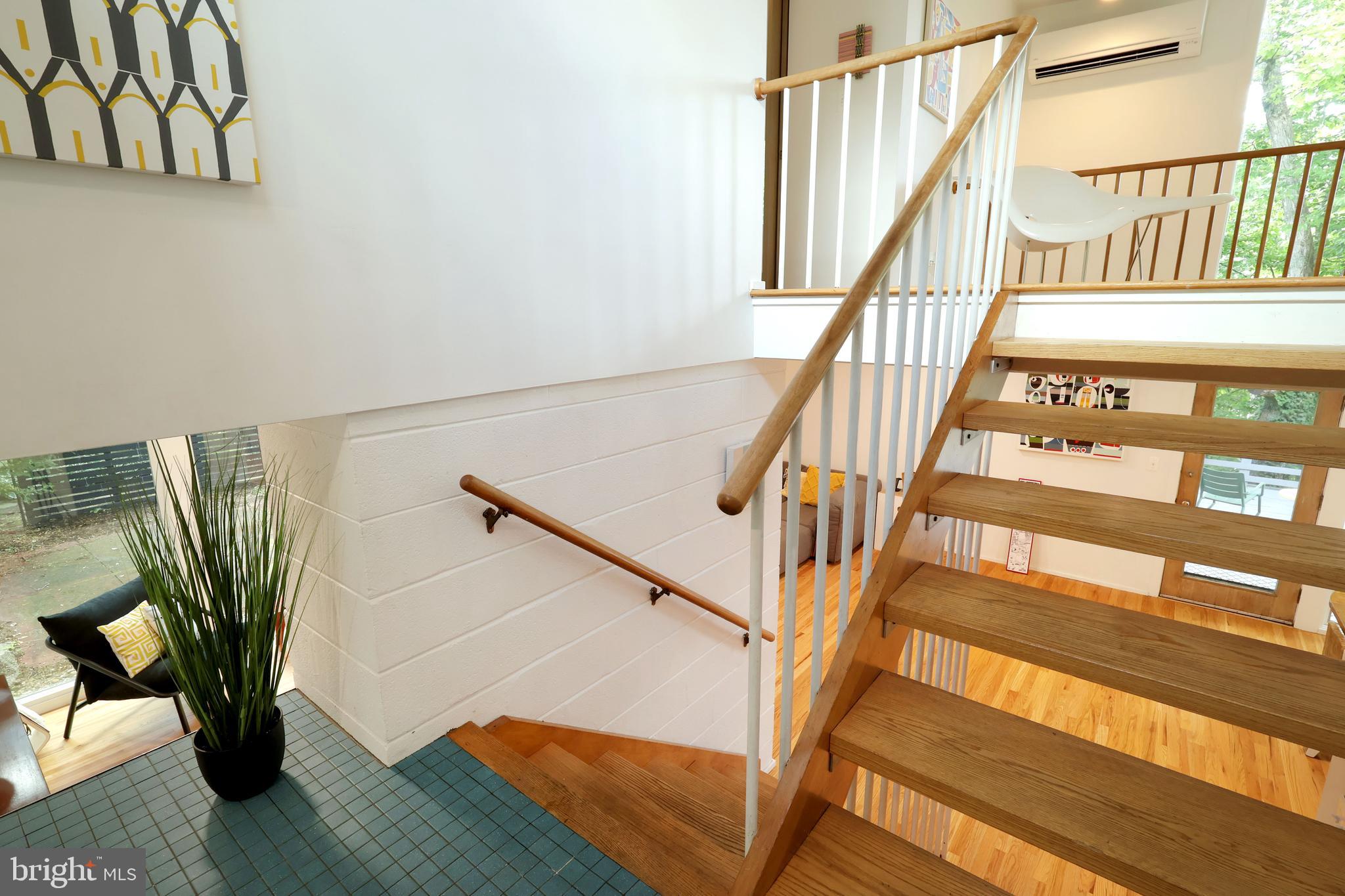 COLLEGE HEIGHTS - Residential