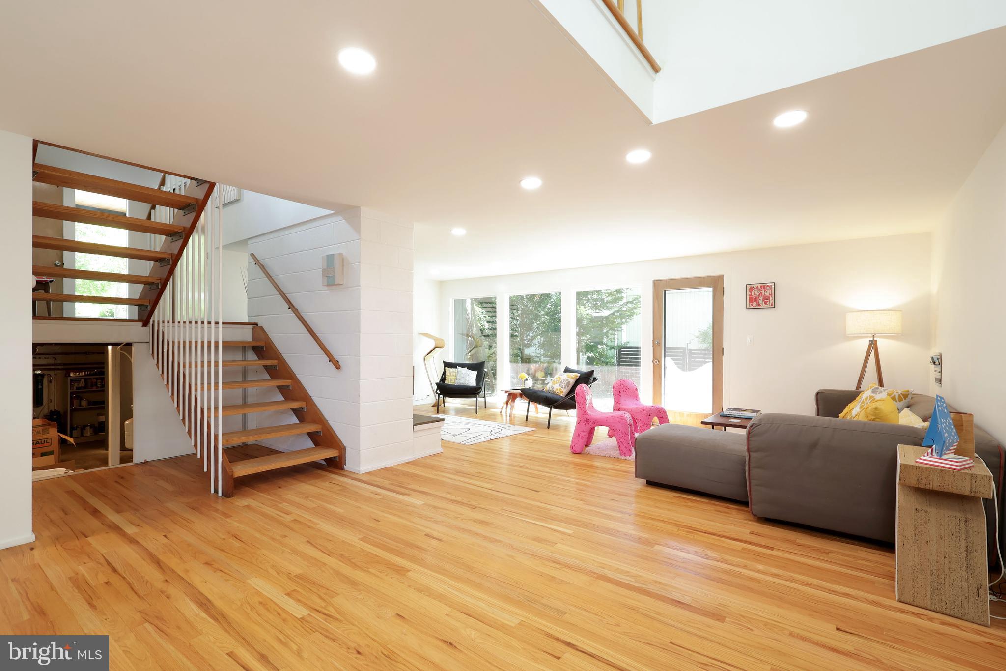 COLLEGE HEIGHTS - Residential