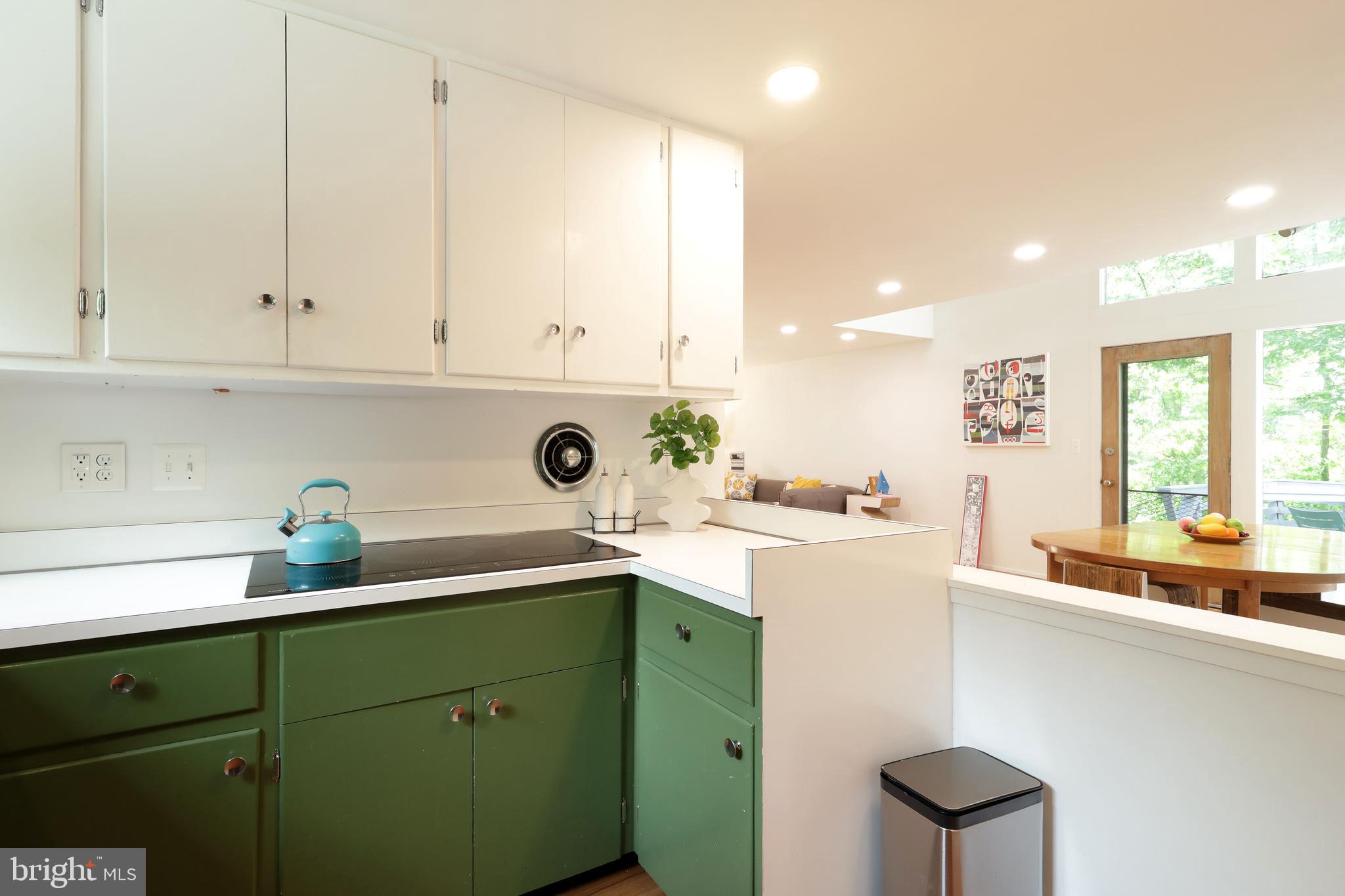 COLLEGE HEIGHTS - Residential