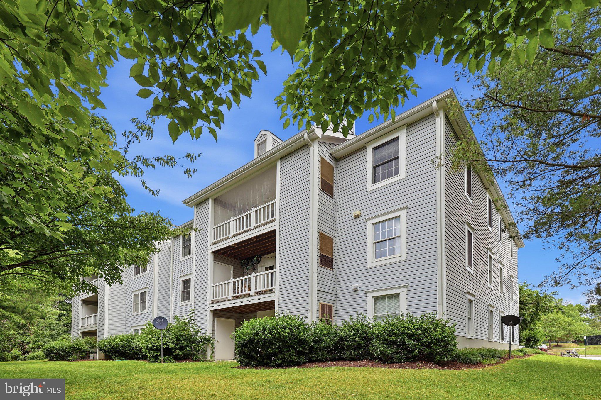 WATERS EDGE AT NORTH LAKE - Residential