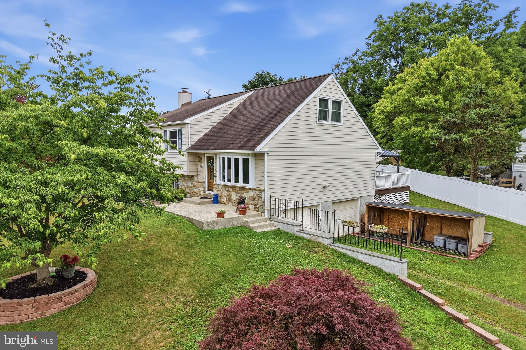 BRITTANY FARMS - Residential