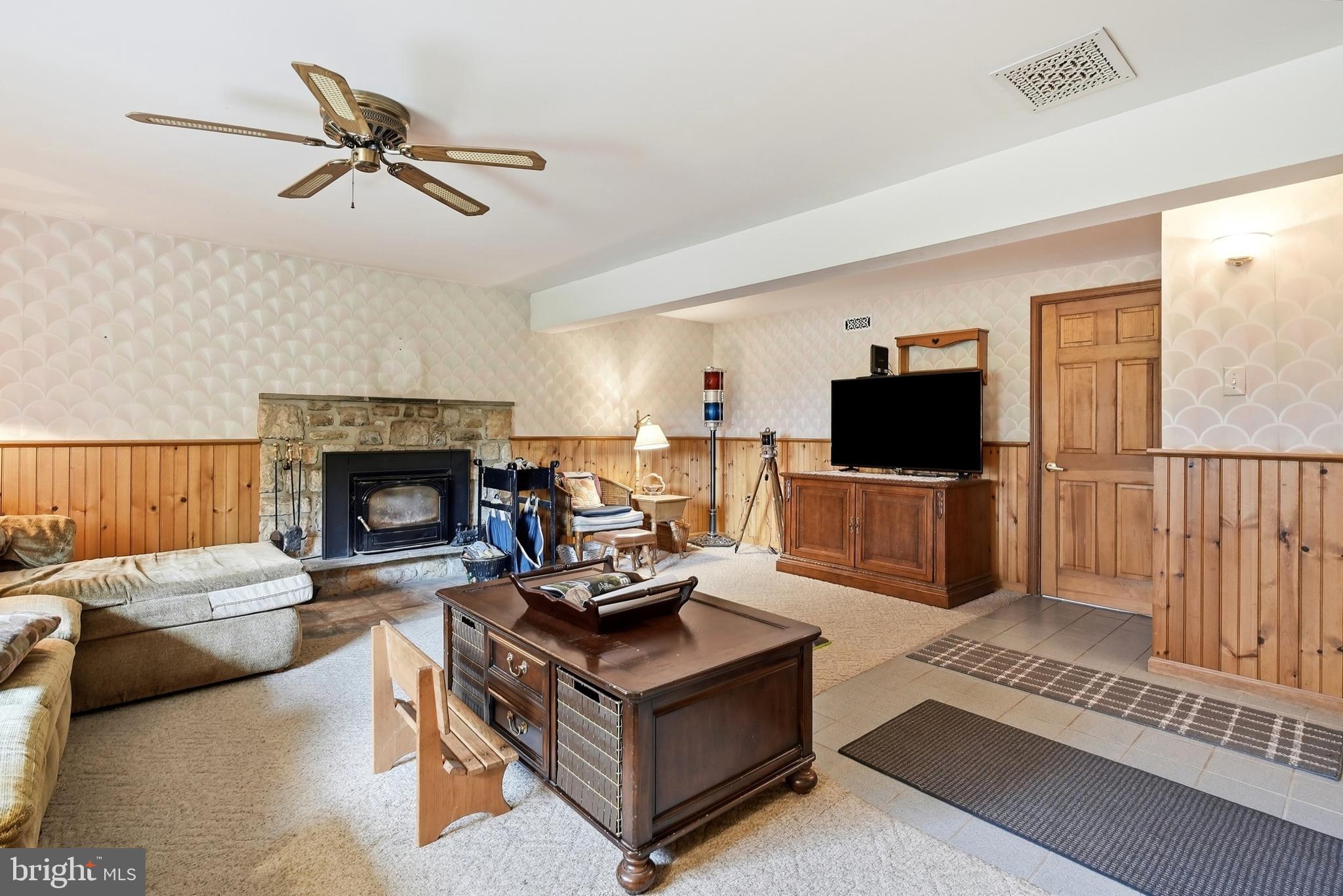 BRITTANY FARMS - Residential