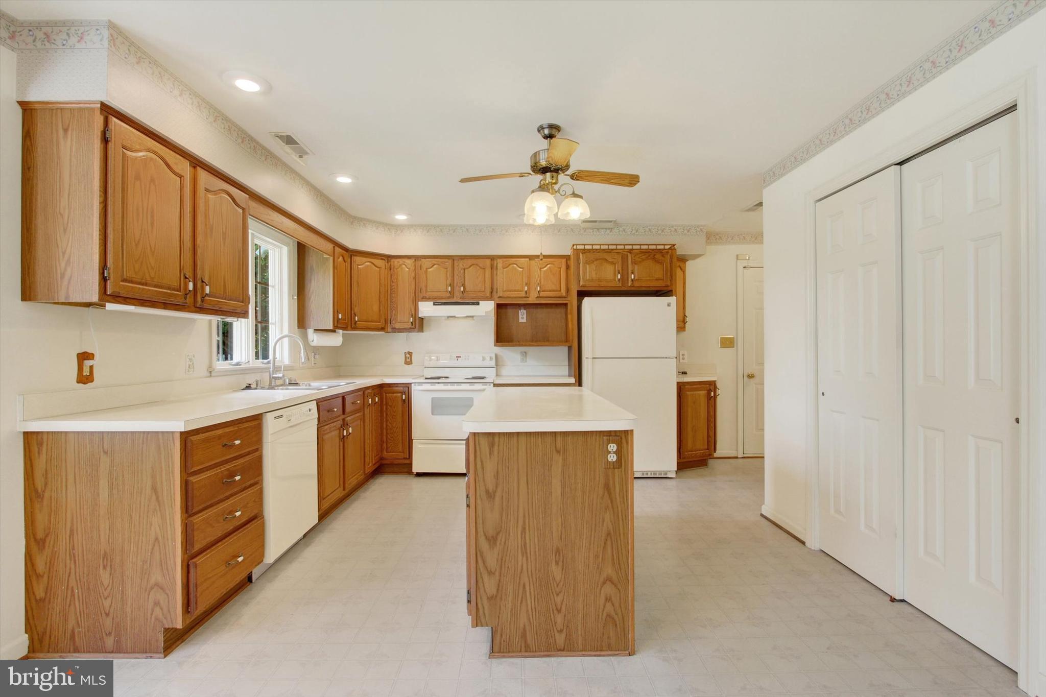 BRIGHTWOOD ACRES - Residential