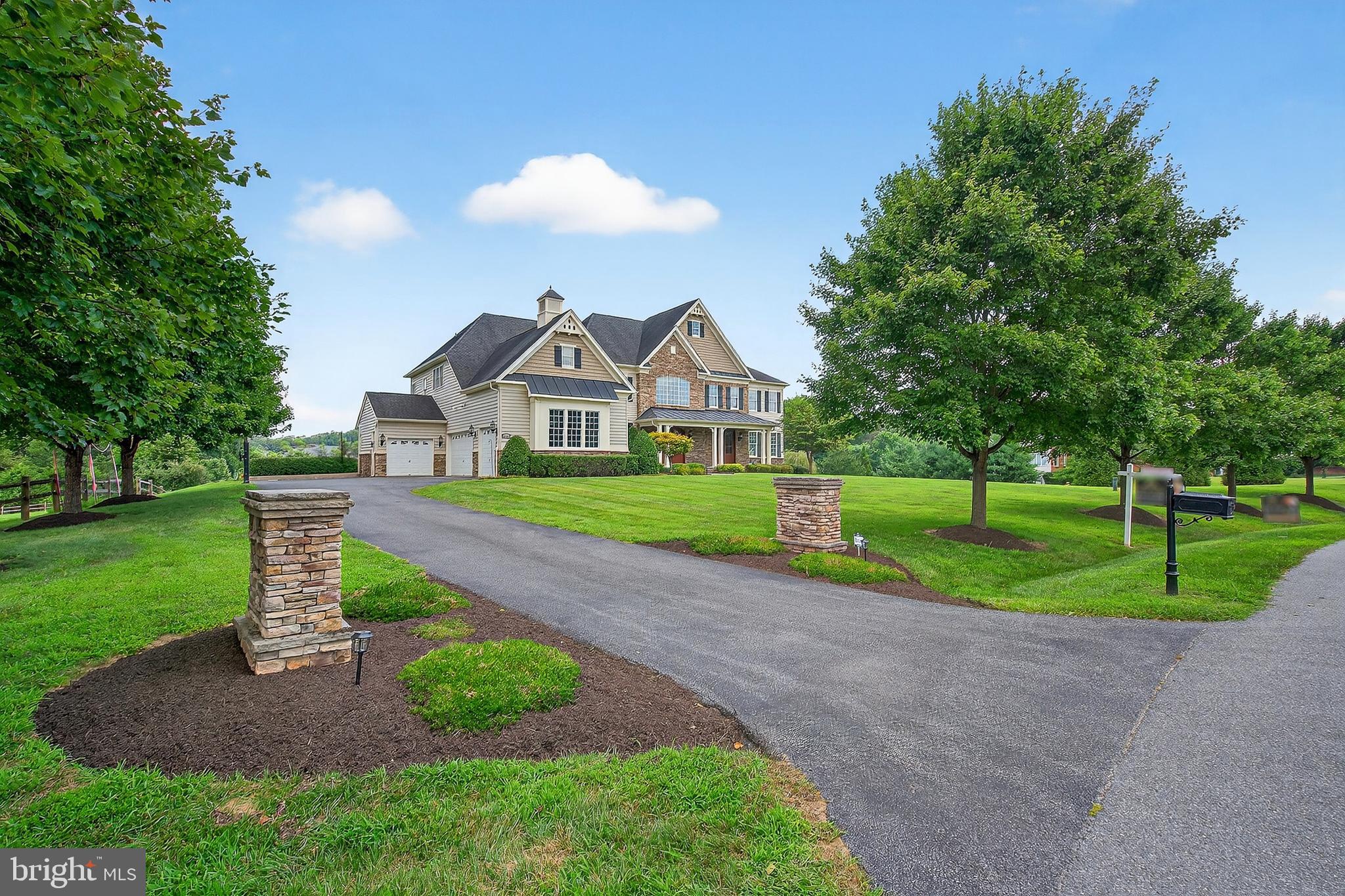 THE RESERVE AT TRIADELPHIA CROSSING - Residential
