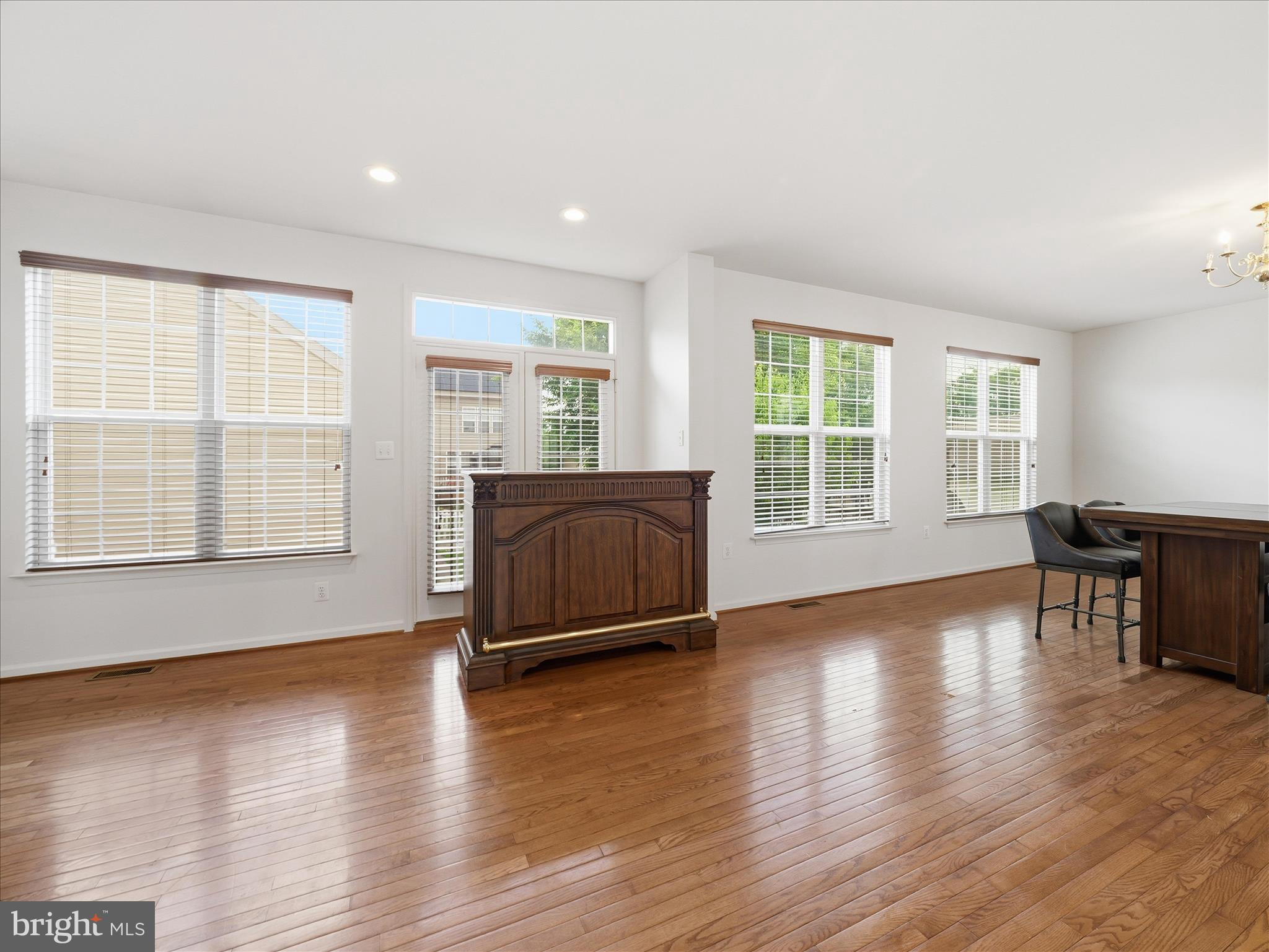 HUNTFIELD - Residential