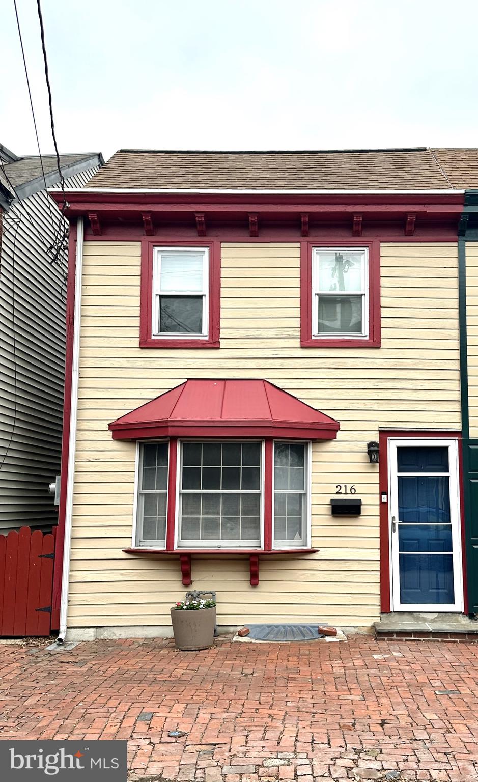 Transform yourself back to the 19th Century.  Welcome to this charming 2-bedroom Colonial style home in the coveted community of Old New Castle, just steps from views of the Delaware River and heart of the town. Offering 2 levels of living space, this home combines classic colonial architectural details with modern amenities. Feel right at home upon entering the welcoming living space that leads to the separate dining room.  The modern updated well-appointed kitchen has a ton of cabinets, counter space as well as stainless steel appliances, recessed lighting and a breakfast nook.  The laundry is conveniently located on the main level.  There is a basement that provides an additional storage area. The upper-level features two comfortably sized bedrooms, the primary with a large walk-in closet and a bonus room that could be used as a library, office, art studio or possibly an additional bedroom/guest quarter.  The home recently had the HVAC replaced.  Fenced in backyard backs to open space.   With its great location and timeless style, this property promises a comfortable and convenient lifestyle for its future owners. Don't miss your chance to own a piece and experience the Old New Castle charm.  Seize this opportunity to own a true gem in Old New Castle, DE. 
 
 
 
 
.
