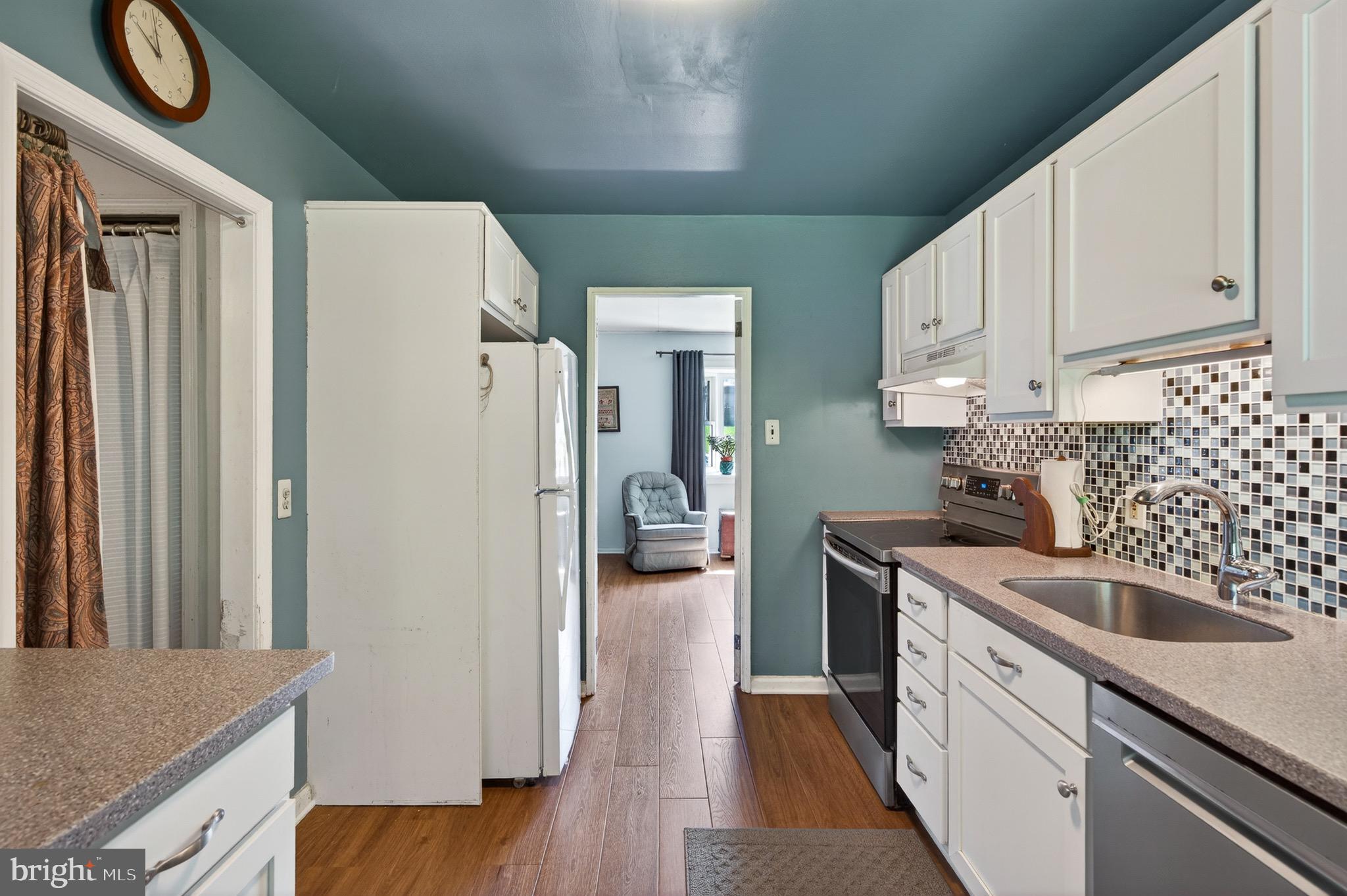 PAOLI GARDENS - Residential