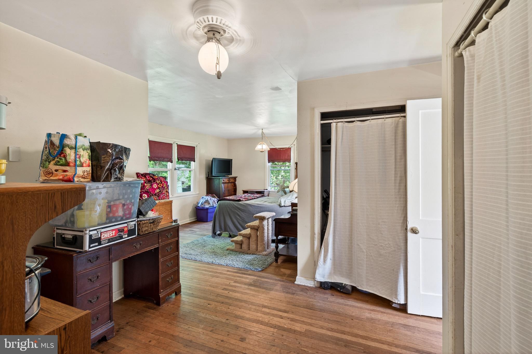 PAOLI GARDENS - Residential