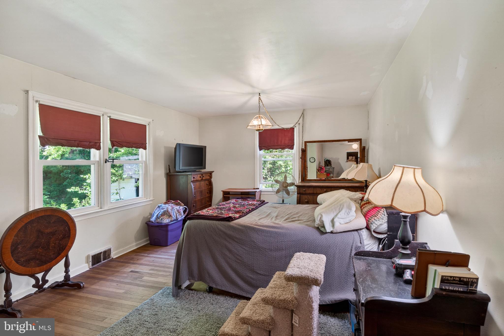PAOLI GARDENS - Residential