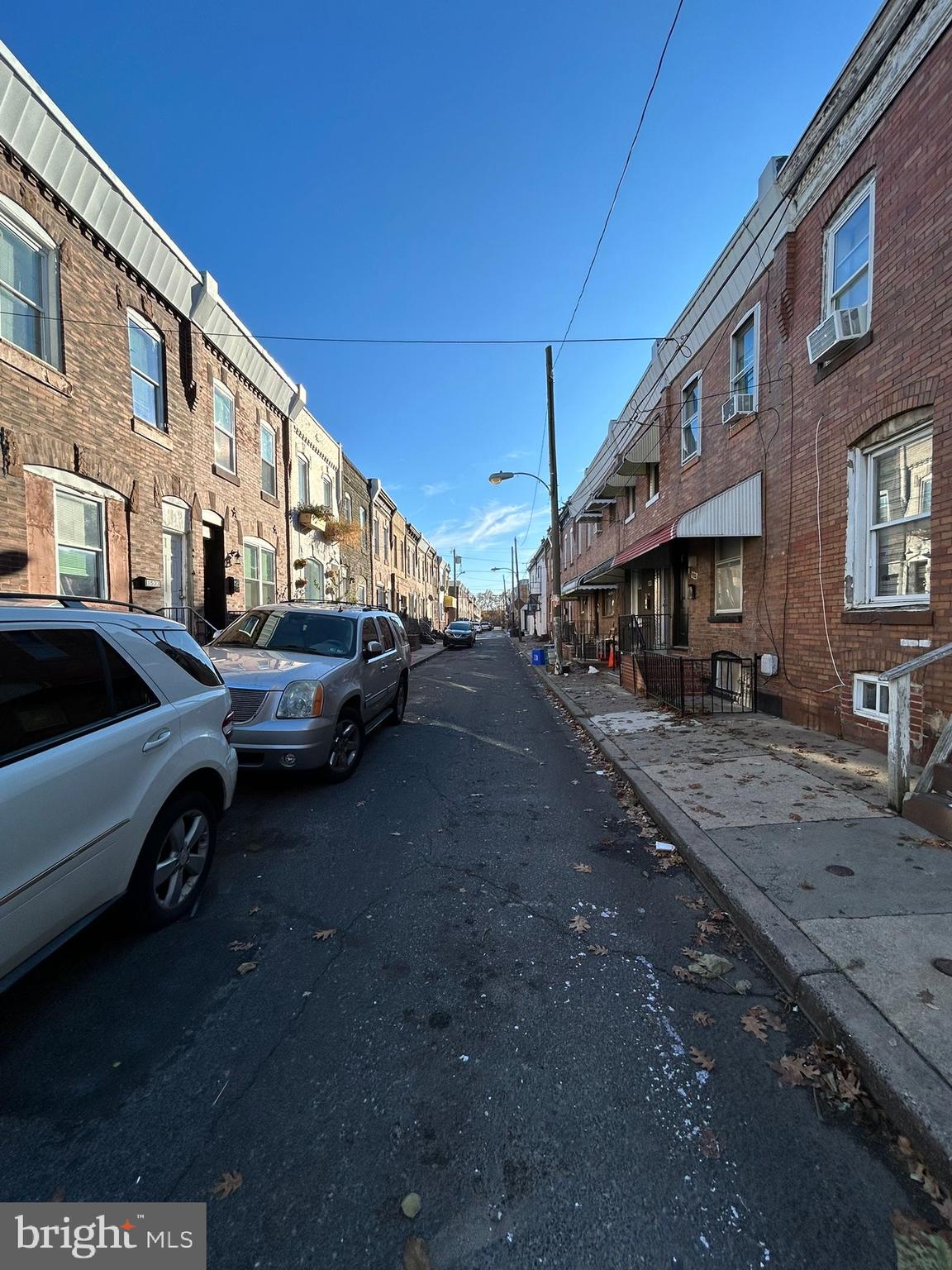 GRAYS FERRY - Land