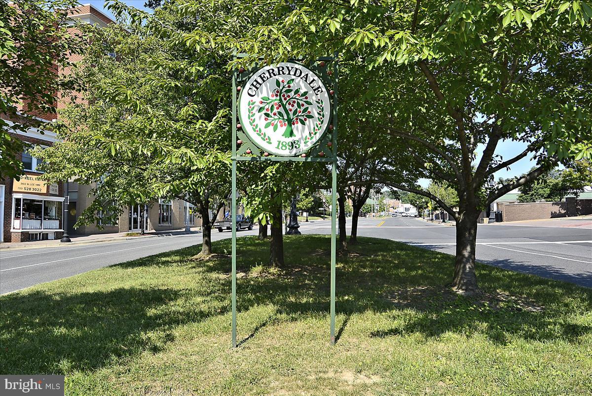 WAVERLY HILLS - Residential
