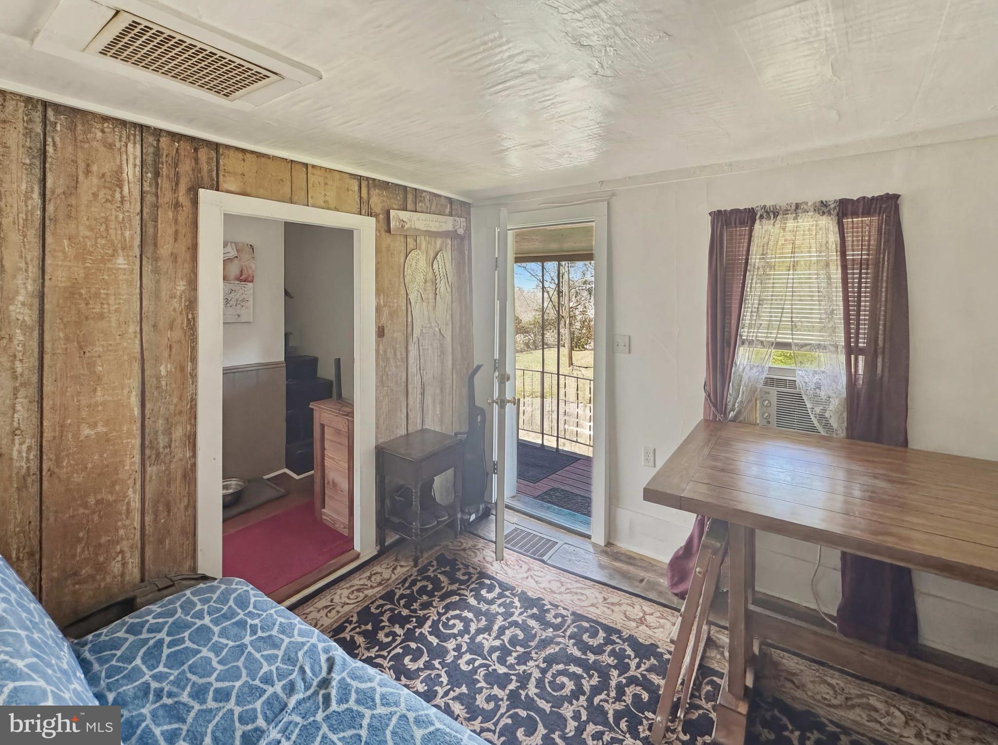 WAYNESBORO - Residential