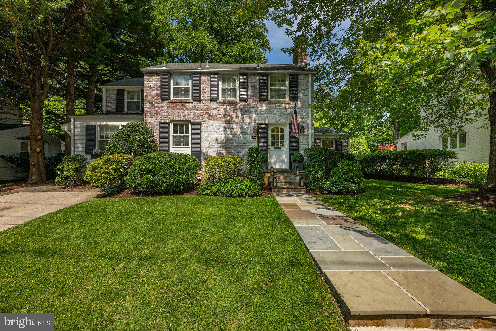 WOODACRES - Residential