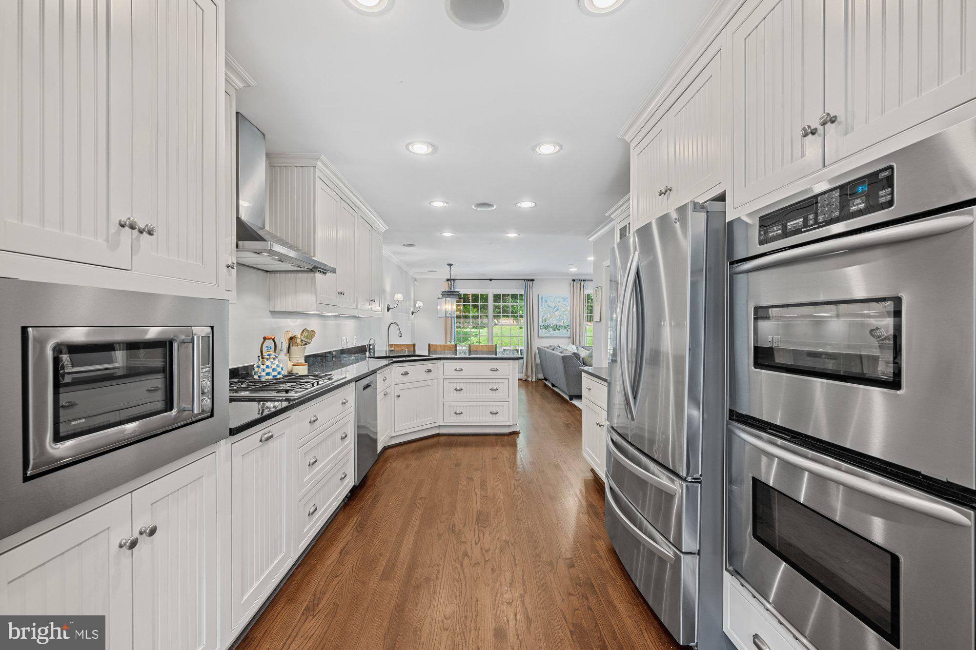 WOODACRES - Residential